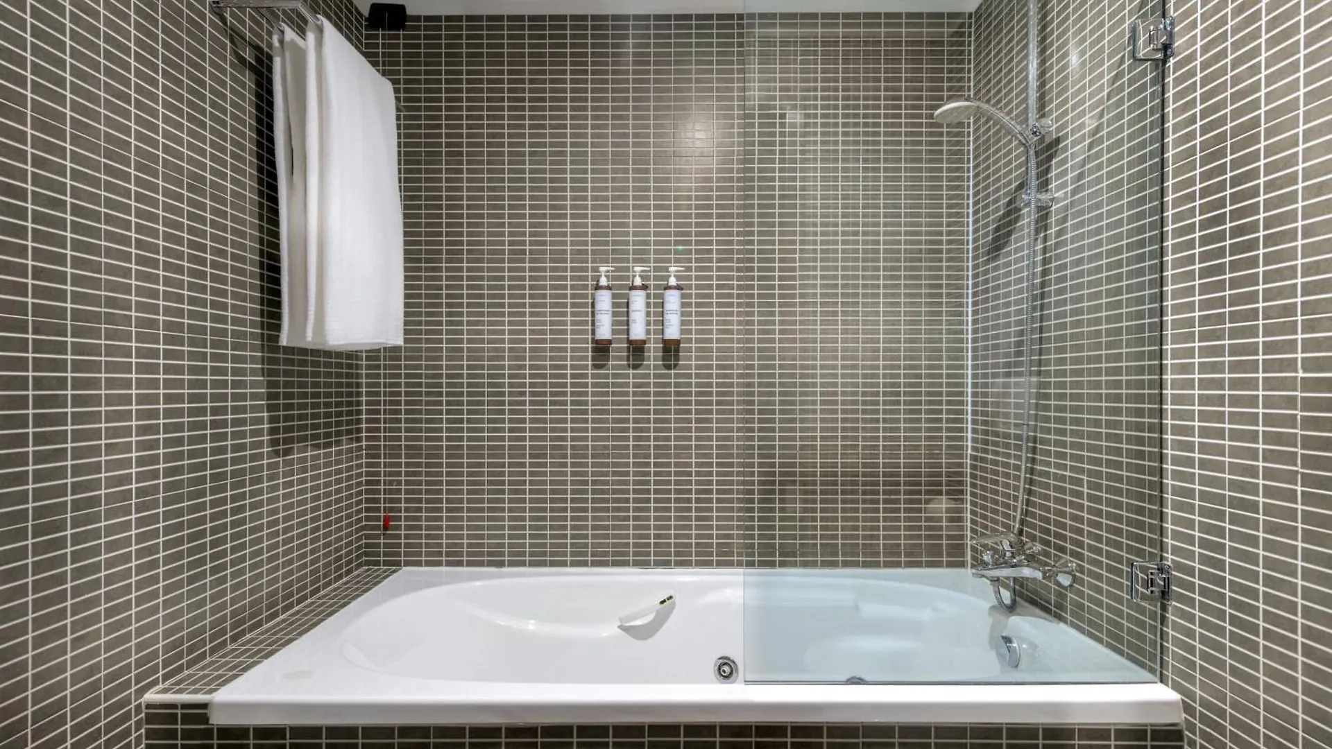 Ac Hotel Vicenza By Marriott 4*,
