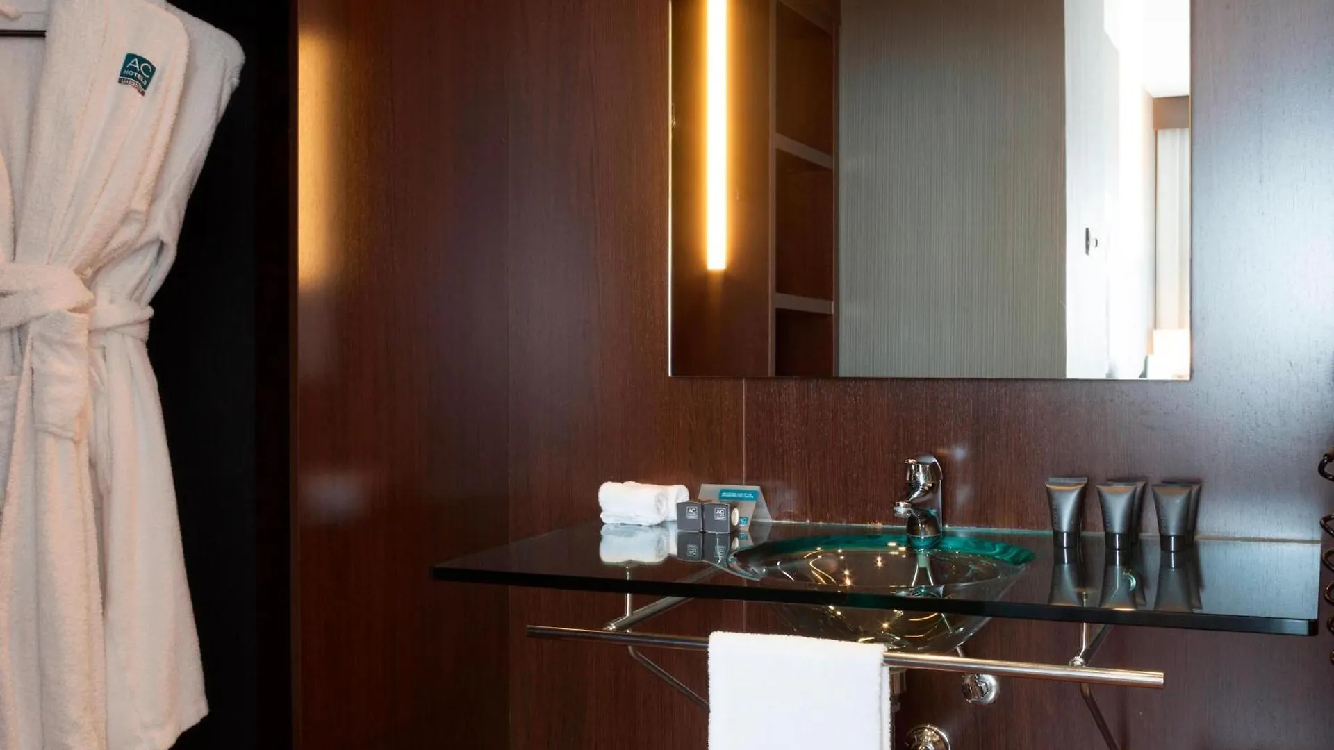 Ac Hotel Vicenza By Marriott